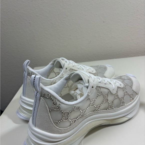 Gucci Run GG Crystal Sneakers - Picture 4 of 7